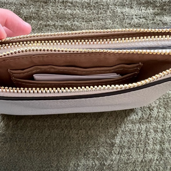 Coach white leather wallet - Picture 5 of 6